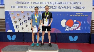 Захар Карлаш — чемпион Сибири по настольному теннису 